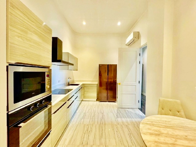 BTS พระโขนง 400 ม. Pool Villa สุขุมวิท 63-69 ให้เช่าคฤหาสน์หรู 3ชั้น 62ตร.วา.412ตร.ม.พร้อมเฟอร์ แอร์ ซ.สุขุมวิท 65-69 5