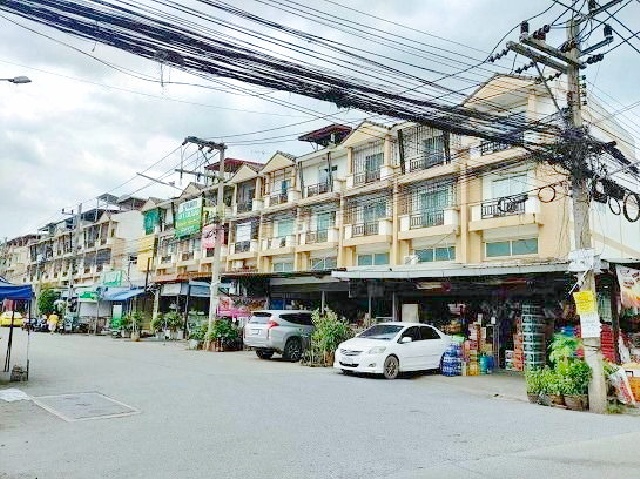 ตลาดชัชวาล คลอง 7 3.5 กม. ให้เช่าอาคารพาณิชย์ 3.5 ชั้น 25ตร.วา.315ตร.ม.รร.เปรมฤทัย ลำลูกกา 3.4 กม. 2นอน รพ.CGH ลำลูกกา 6