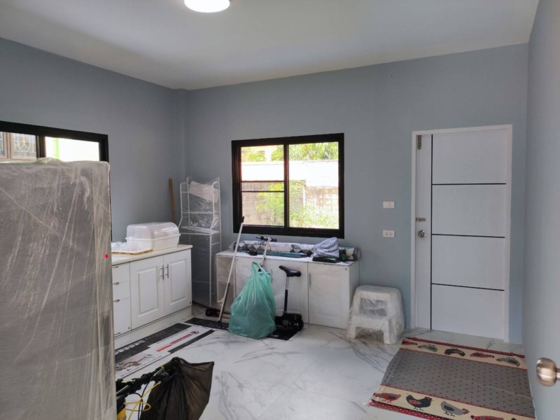 ขายบ้านเดี่ยว  2 ชั้น ม.บ้านธีราคร ริมถนนพุทธมณฑลสาย2  เขตบางแค สร้างใหม่พร้อมอาศัย ใกล้ ถ.เพชรเกษม