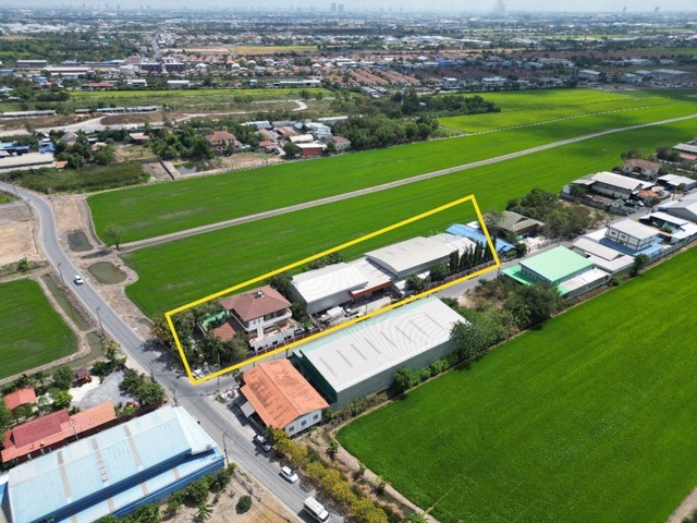 โรงงาน โรงงาน ลำโพ บางบัวทอง area 0 ตรว. 0 งาน 3 Rai 5ห้องนอน5BATHROOM ใกล้ ห่างจากทางหลวงหมายเลข 9 (ถนนกาญจนาภิเษก) เพี
