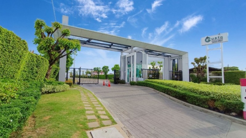 ลดราคาพิเศษ กัสโต้ เพชรเกษม-ทวีวัฒนา ทาวน์โฮม 2 ชั้น ใกล้สนามหลวง 2 ใกล้ถนนบรมราชชนนี ใกล้ถนนเพชรเกษม
