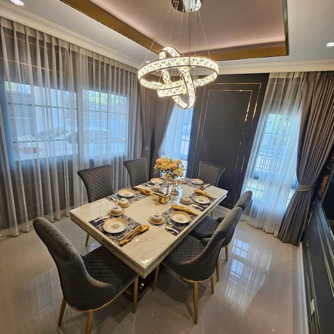 Centro Bangna luxury House Fully Furnished บ้านใหม่ พร้อมเข้าอยู่ 3นาทีถึง Mega Bangna