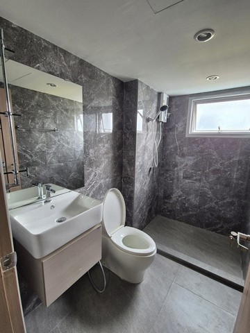 ปล่อยเช่าคอนโด Supalai Park Ekkamai-Thonglor68 sq.m. 1 bedroom plus ชั้น 16 ห้องทิศใต้
