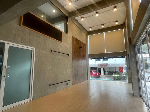 ให้เช่า Home Office 900sq.m. ใกล้The Nine พระราม 9 ซอย43 อาคารสำนักงานส่วนตัวพร้อมลิฟต์ขนของ