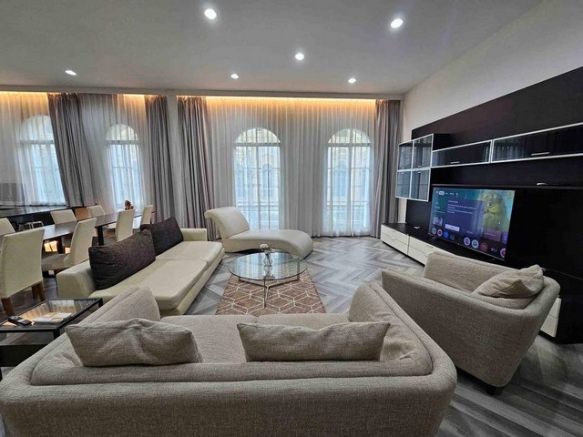 TOWNHOUSE บ้านกลางกรุง พระราม3 4+1นอน 425ตรม.พักได้สูงสุด10คน จอดรถได้6 คัน