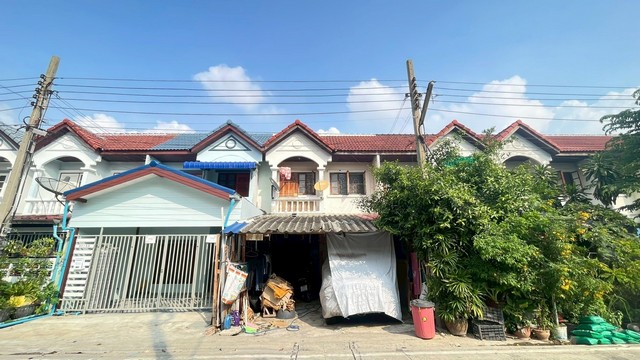 ขายทาวน์เฮ้าส์ 2 ชั้น หมู่บ้านจิตรัตนา บางบัวทอง – สุพรรณบุรี จ.นนทบุรี ราคาเบาๆ พร้อมอยู่!