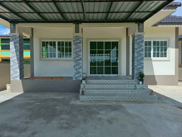 บ้านเดี่ยวหลังใหญ่บ้านบึงชลบุรี โครงการนำโชค บ้านบึงชลบุรี 84 ตรว 3 ห้องนอน 2 ห้องน้ำ
