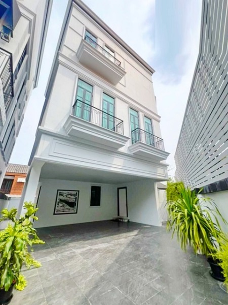 Pool Villa สุขุมวิท 63-69 BTS พระโขนง 400 ม. ให้เช่าคฤหาสน์หรู 3ชั้น 62ตร.วา.412ตร.ม.พร้อมเฟอร์ แอร์ ซ.สุขุมวิท 65-69 5