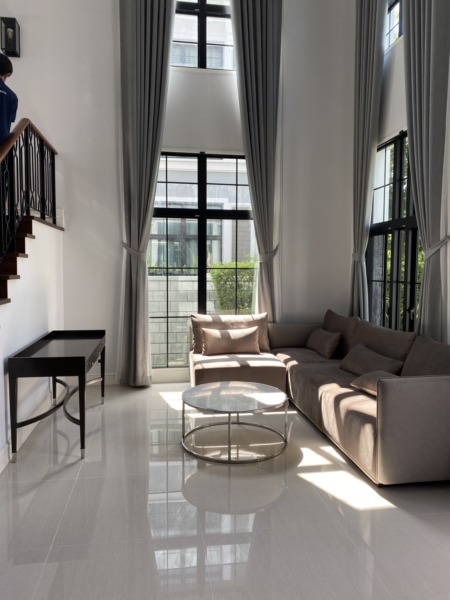 The Palazzo ศรีนครินทร์ ใกล้ สวนหลวง ร.9 ตกแต่งสวยบ้านพร้อมเข้าอยู่ค่ะ