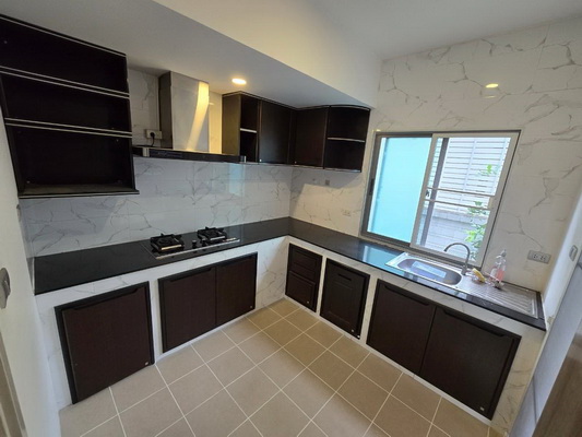 [ให้เช่า] FOR RENT PERFECT PLACE RAMA 9 – KRUNGTHEPKREETHA / 4 bedrooms 3 bathrooms / 75 Sqw. 180 Sqm. **70,000** CLOSE TO BRIGHTON COLLEGE BANGKOK