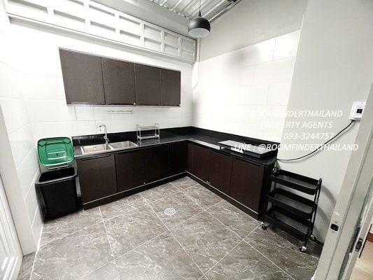 [ให้เช่า] FOR RENT BAAN KLANG MUANG URBANION SRINAKARIN / 3 bedrooms 3 bathrooms / 20 Sqw. 170 Sqm. **35,000** CLOSE TO PARADISE PARK SRINAKARIN