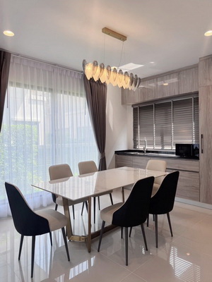 [ให้เช่า] FOR RENT BURASIRI KRUNGTHEPKREETHA / 4 bedrooms 4 bathrooms / 57 Sqw. 195 Sqm. **120,000** JUST 5 MINUTES TO BRIGHTON COLLEGE BANGKOK