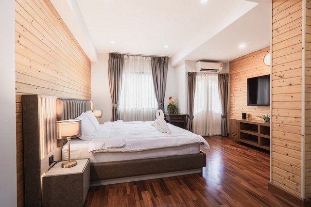 ขายบ้านเดี่ยว 3 ชั้น หลังมุม 295 ตร.ว. ย่านรามอินทรา วัชรพล สุขาภิบาล 5 พร้อมสระว่ายน้ำ ตกแต่งพร้อมอยู่ ใกล้ทางด่วน