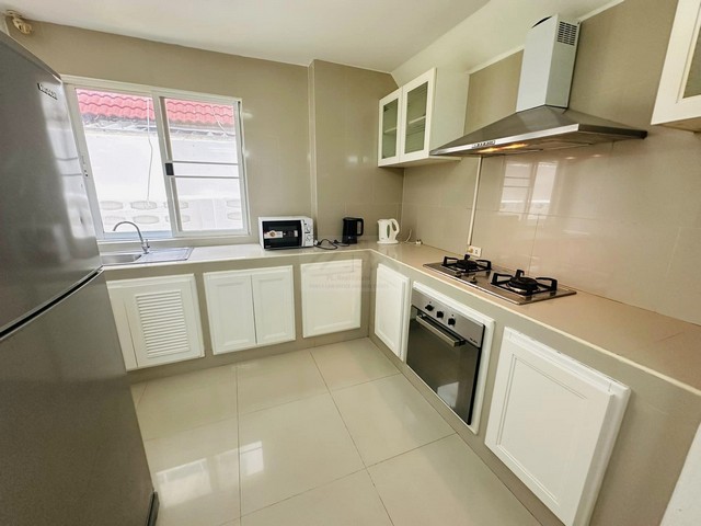 ให้เช่าบ้านเดี่ยว 4 ชั้น 5 ห้องนอน ย่านพร้อมพงษ์ ซอยสุขุมวิท 31 ปรับปรุงใหม่ ตกแต่งพร้อมเฟอร์นิเจอร์ ใกล้ BTS พร้อมพงษ์,