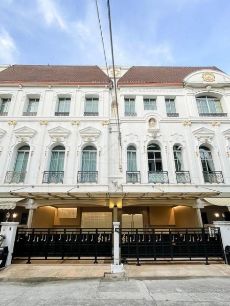 ให้เช่าโฮมออฟฟิศ 3.5 ชั้น 425 ตรม. 5 ห้องนอน บ้านกลางกรุง แกรนด์เวียนนา พระราม3 ใกล้สาทร,สีลม, Central rama3 จอดรถ 6 คัน