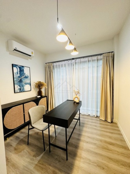 ให้เช่า Luxury townhome 3 ชั้น 228 ตรม. บ้านกลางเมือง Classe สุขุมวิท 77 หน้ากว้าง 10 เมตร ใกล้สวนและ Clubhouse แต่งสวยเ