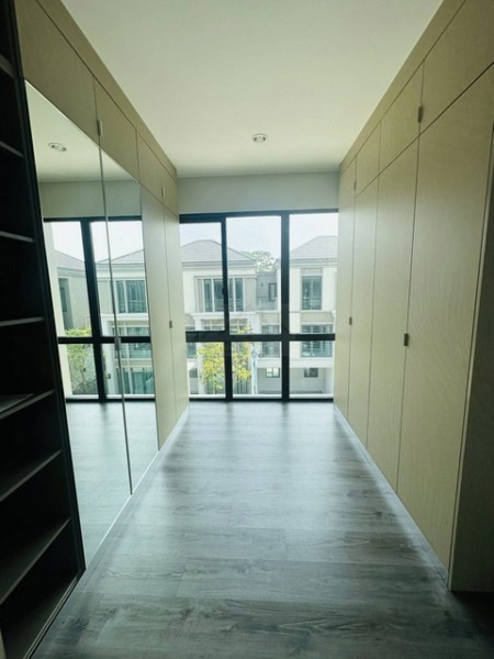 ให้เช่า Luxury townhome 3 ชั้น 228 ตรม. บ้านกลางเมือง Classe สุขุมวิท 77 หน้ากว้าง 10 เมตร ใกล้สวนและ Clubhouse แต่งสวยเ