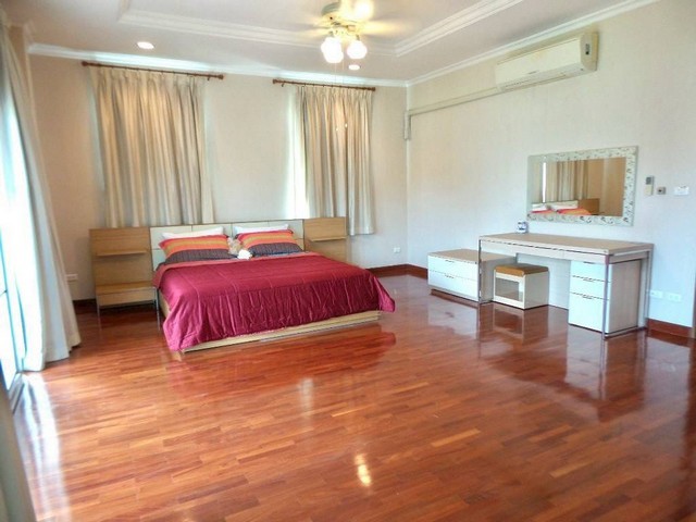 ให้เช่าบ้านเดี่ยว ซอยลาซาล ใกล้ โรงเรียนเซนโยเซฟบางนา ,โรงเรียนนานาชาติบางกอกพัฒนา, เซ็นทรัลบางนา, BTS สายสีเหลือง 500 ม
