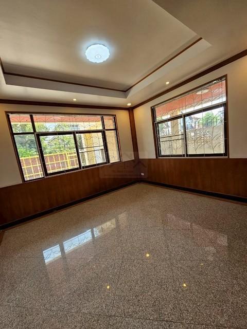 ให้เช่าบ้านเดี่ยว 3 ชั้น 111 ตรว. ซ.ลาดพร้าว 93 เหมาะพักอาศัย หรือทำออฟฟิศ ใกล้ MRT มหาดไทย