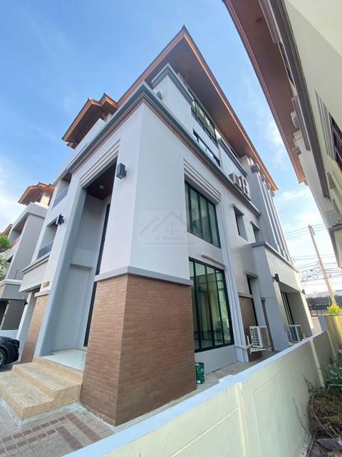 ให้เช่าโฮมออฟฟิศ 4 ชั้น 550 ตรม. โครงการรีเจ้นท์ รัชดา ย่านเหม่งจ๋าย รัชดา ใกล้เซ็นทรัลพระราม 9