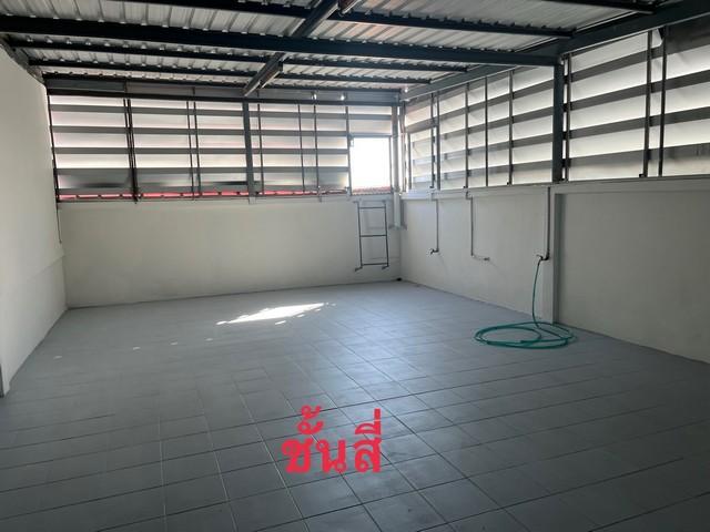 ให้เช่าอาคารพาณิชย์ 4.5 ชั้น 400 ตรม. ห้องมุม ริมถนนย่านลาดพร้าววังหิน โชคชัย 4 รีโนเวทใหม่ เหมาะทำคลีนิค สปา โฮมออฟฟิศ