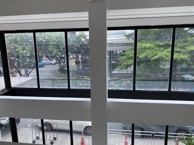 ให้เช่าโชว์รูม 2 ชั้น 260 ตรม. ใต้โรงแรม สไตล์ลอฟ ถนนเอกมัย ซอยสุขุมวิท 63 ใกล้ห้างดองกี้
