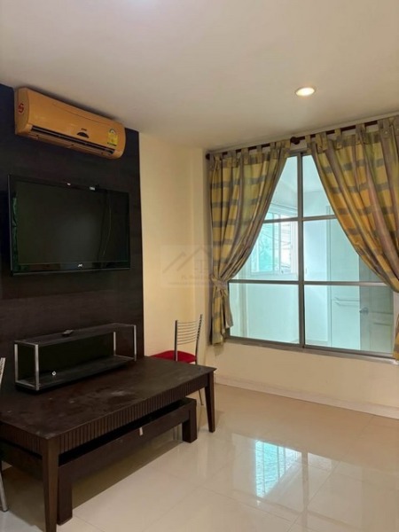 ให้เช่าทาวน์โฮม 3 ชั้น 3 ห้องนอน โครงการบ้านกลางเมือง ลาดพร้าว-โยธินพัฒนา หลังเซ็นทรัลอีสต์วิลล์ เลียบด่วน