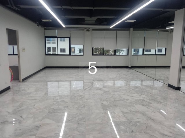 ให้เช่า/เซ้ง อาคาร 4 ชั้น เนื้อที่ 1 ไร่กว่า 1,659 ตรม. รามคำแหง 39 ทำเลทอง ใกล้เลียบด่วน เอกมัย ทองหล่อ เข้าออกได้หลายท