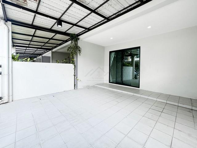 ขายทาวน์โฮม 3 ชั้น 19.3 ตรว. พาทิโอ วัชรพล-รามอินทรา ถ.วัชรพล สไตล์ Modern Iconic ใกล้เพลินนารี มอลล์