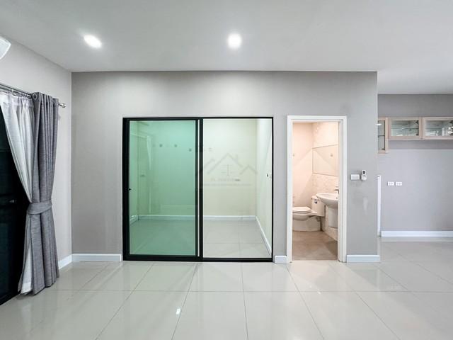 ขายทาวน์โฮม 3 ชั้น 19.3 ตรว. พาทิโอ วัชรพล-รามอินทรา ถ.วัชรพล สไตล์ Modern Iconic ใกล้เพลินนารี มอลล์
