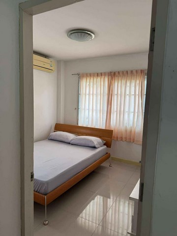 ให้เช่าบ้านเดี่ยวใกล้ มหาลัยกรุงเทพ ซอยคุณพระ ถนนพหลโยธิน กม. 38 คลองหนึ่ง อำเภอคลองหลวง ปทุมธานี ม.ร่มรื่น กรีน พาร์ค