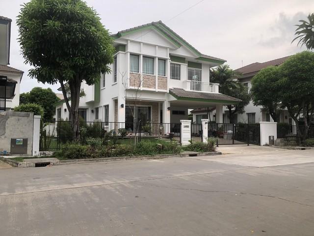 ให้เช่าบ้านเดี่ยว 2 ชั้น 64 ตรว. 3 ห้องนอน หมู่บ้านมัณฑนาอ่อนนุช-วงแหวน2 ย่านสุขาภิบาล 2 ติดถนนเมนกว้าง 15 เมตร **รับสัตว์เลี้ยง