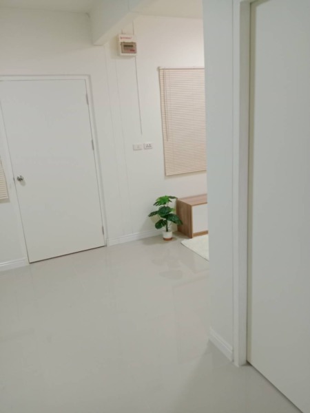 ขายห้องเอื้ออาทรท่าตำหนัก ชั้น 3  ราคา 639,000 บาท