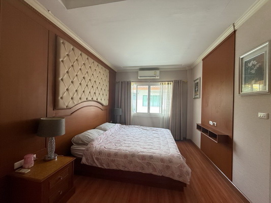 [ให้เช่า] FOR RENT KRISADA LAGOON PINKLAO – RAMA 5 / 3 bedrooms 2 bathrooms / 65 Sqw. 180 Sqm. **32,000** CLOSE TO CENTRAL PLAZA WESTGATE