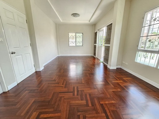 [ให้เช่า] FOR RENT MANEERIN PARK RANGSIT / 3 bedrooms 2 bathrooms / 52 Sqw. 130 Sqm. **25,000** CLOSE TO BANGPOON EXPRESSWAY