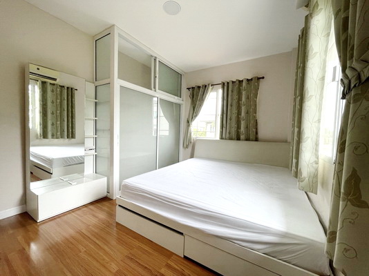 [ให้เช่า] FOR RENT MANTANA RAMA 9 – SRINAKARIN / 3 bedrooms 3 bathrooms / 72 Sqw. 200 Sqm. **50,000** CLOSE TO BRIGHTON COLLEGE BANGKOK