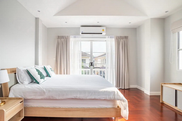 [ให้เช่า] FOR RENT CHAIYAPHRUEK RANGSIT – KHLONG 4 / 3 bedrooms 3 bathrooms / 100 Sqw. 240 Sqm. **80,000** POOL VILLA CLOSE TO BG PATHUM FOOTBALL CLUB