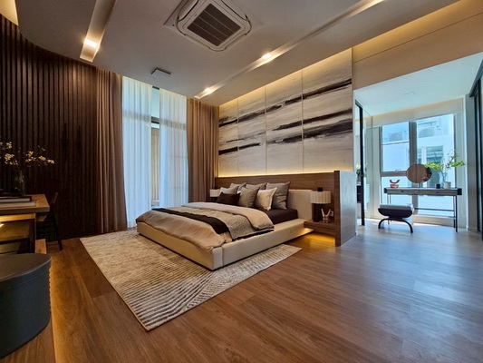 [ให้เช่า] FOR RENT VIVE RAMA 9 / 3 bedrooms 4 bathrooms / 75 Sqw. 325 Sqm. **245,000** LUXURIOUS HOUSE. CLOSE TO WELLINGTON COLLEGE BANGKOK