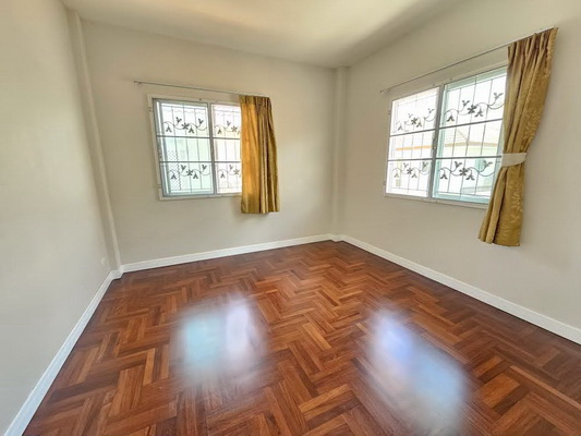 [ให้เช่า] FOR RENT MANEERIN PARK RANGSIT / 3 bedrooms 2 bathrooms / 52 Sqw. 130 Sqm. **25,000** CLOSE TO BANGPOON EXPRESSWAY