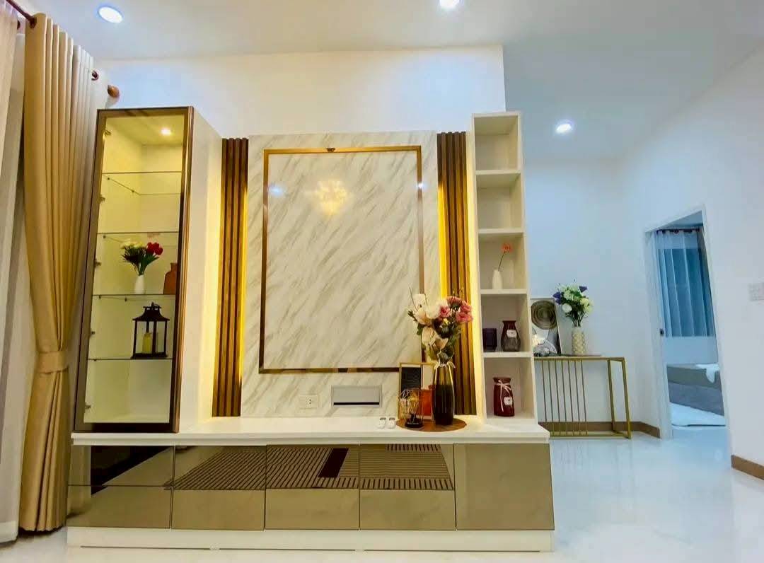 ให้เช่าบ้านเดี่ยว ตกแต่งหรู เฟอร์นิเจอร์พร้อมอยู่เครื่องใช้ไฟฟ้าครบ ซอยทุ่งเศรษฐีแยก 18