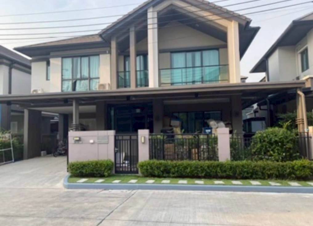 ให้เช่าบ้านเดี่ยว 2 ชั้น 3 ห้องนอน (ห้องนำ้ในตัวทุกห้อง) 1 ห้องทำงาน พร้อมสระว่ายน้ำในโครงการ บางกอกบูเลอวาร์ดพระราม9-2 (ด่านทับช้าง) ใกล้โรงเรียน นานาชาติไบรท์ตัน เขต สะพานสูง เฟอร์นิเจอร์พร้อม