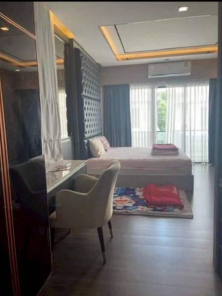 ให้เช่าบ้านเดี่ยว 2 ชั้น 3 ห้องนอน (ห้องนำ้ในตัวทุกห้อง) 1 ห้องทำงาน พร้อมสระว่ายน้ำในโครงการ บางกอกบูเลอวาร์ดพระราม9-2 (ด่านทับช้าง) ใกล้โรงเรียน นานาชาติไบรท์ตัน เขต สะพานสูง เฟอร์นิเจอร์พร้อม