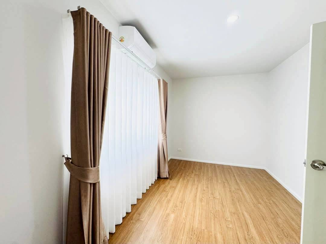ให้เช่าทาวน์โฮม หมู่บ้านกลางเมือง ราชพฤกษ์-สาทร *บ้านใหม่ป้ายแดง ไม่เคยเข้าอยู่*
