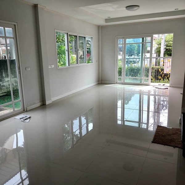 ขายที่ดินพร้อมบ้าน 2 ชั้น 59.5 ตรว. หมู่บ้านศุภาลัย พาร์ควิลล์ 5 ใกล้ถนนเทพารักษ์ ห้างบิ๊กซี ราคา 9.2 ลบ. ต่อรองได้ โทร 081-9308276