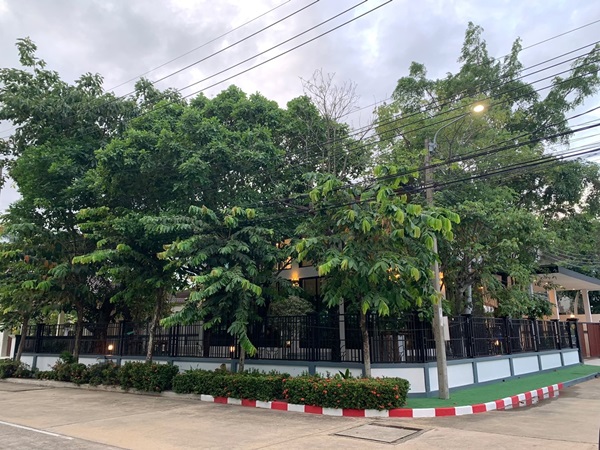 ขายบ้านเดี่ยว 2 ชั้น รวมเฟอร์นิเจอร์ หมู่บ้านราชพฤกษ์ วงแหวน-บางบอน 4 เงียบสงบ 5 ห้องนอน 4 ห้องนํ้า โทร 0865402132
