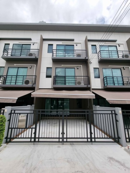 เช่าทาวน์โฮม 3 ชั้น วงแหวน-รามอินทรา บ้าน กลางเมือง รามอินทรา