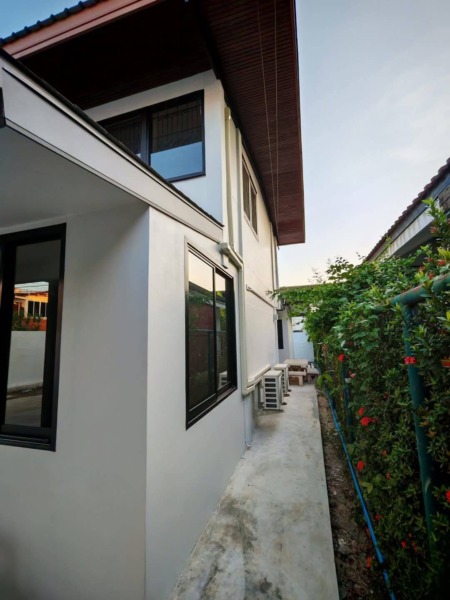 เช่าบ้านเดี่ยว ซอยลาดพร้าว 74 เดินถึงรถไฟฟ้าสายสีเหลือง ปรับปรุงใหม่ทั้งหลัง