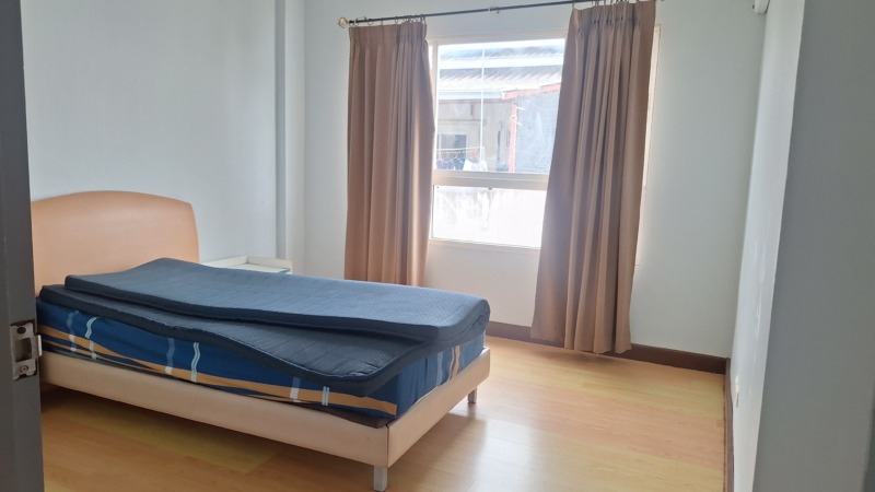 บ้านเช่า ทาวน์โฮม 3 ชั้น โครงการ พรีเมี่ยมเพลส มัยลาภ รามอินทรา 14