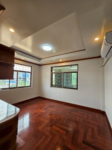 บ้านเดี่ยว 6 ห้องนอน ชอย ลาดพร้าว 93 เช่า ขาย