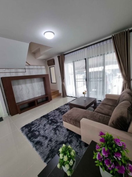 เช่าทาวน์โฮม 3 ชั้น วงแหวน-รามอินทรา บ้าน กลางเมือง รามอินทรา